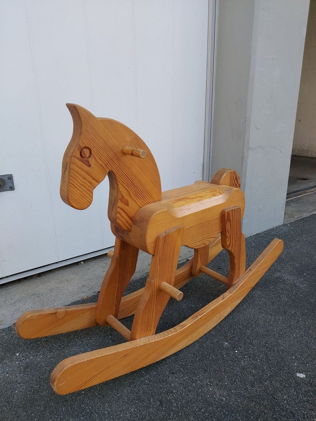 Altre altalene da giardino: Massives Schaukel Holzpferd – Usato da Dietikon venduto da Miakitty