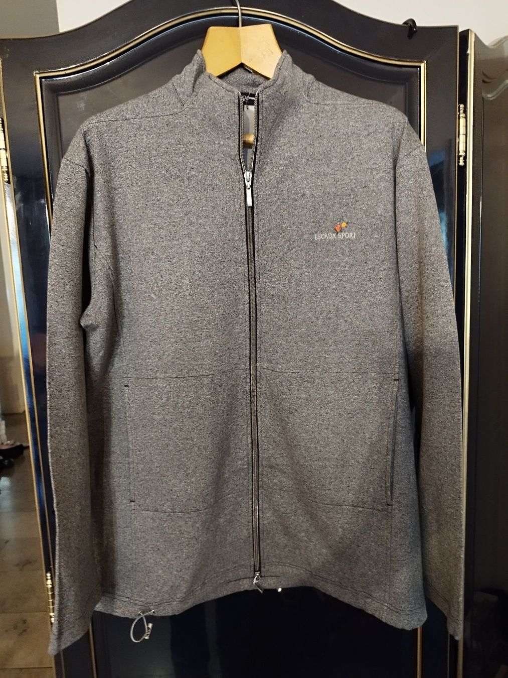 Escada Vestes: Escada Jacke damen Neu gr XL – Neuf avec emballage d'origine à Basel par pro_79rs