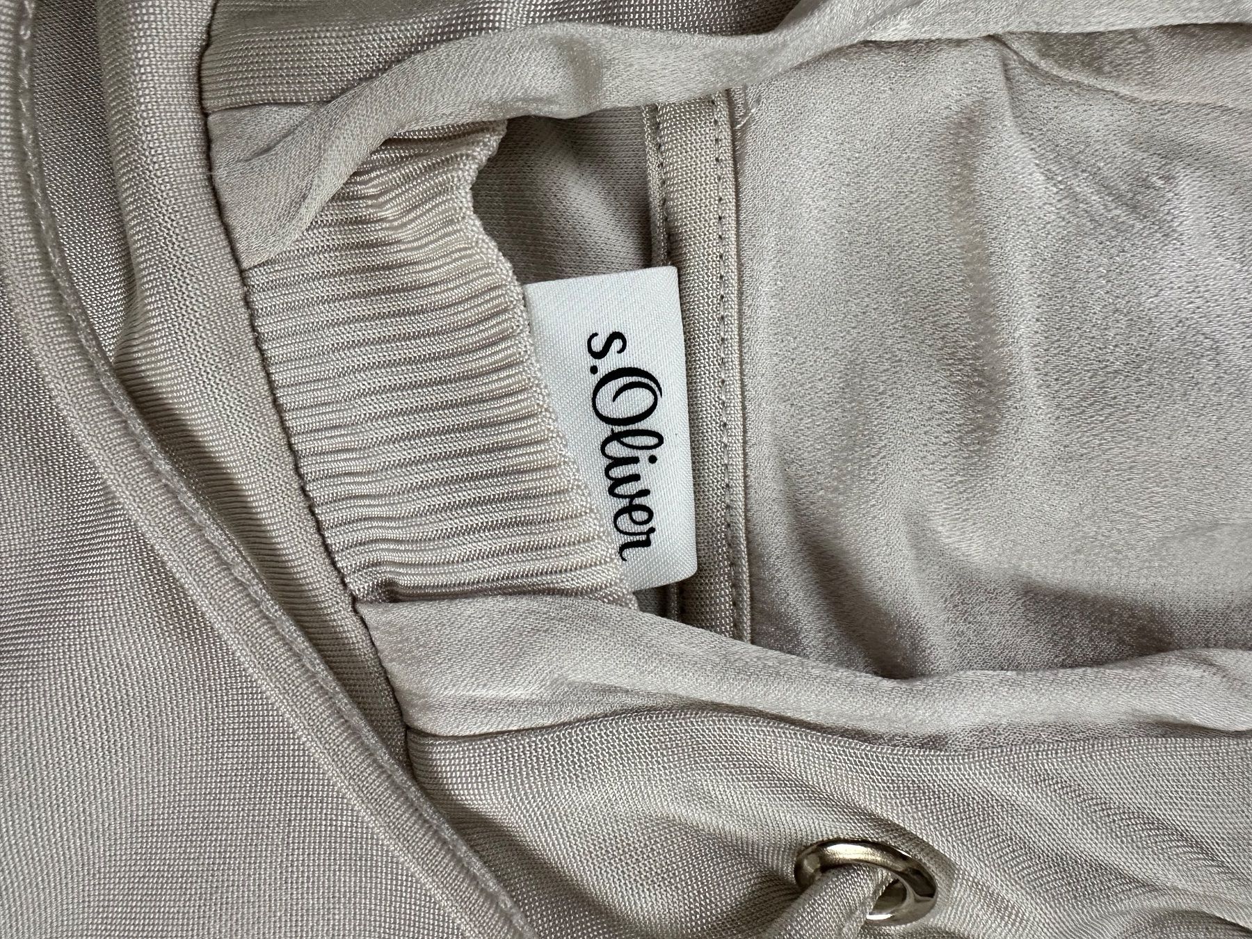 S.Oliver Maglioni & Felpe: S.Oliver Kapuzenpullover Beige, Gr. 34 – Usato da Steckborn venduto da smilla70 2