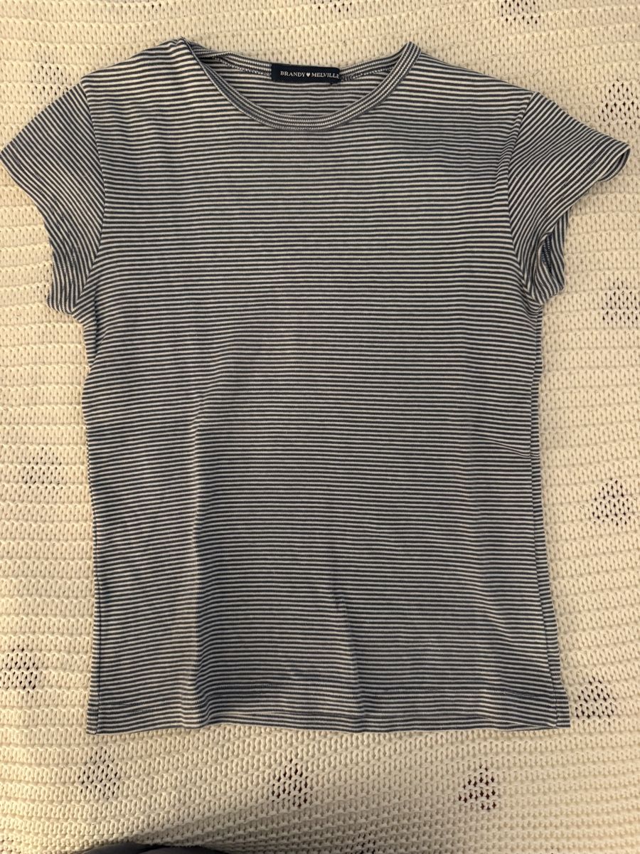 Brandy Melville Tops: Gestreiftes Brandy Top – D'occasion à Binningen par zoemaya
