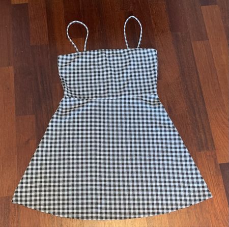 Sommerliches Kleid mit Karomuster, Grösse 40 - Top Zustand