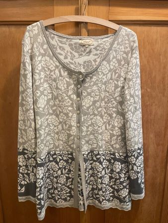 Sorgenfri Sylt Strickjacke, Grösse L, XL, Blumenmuster, top!