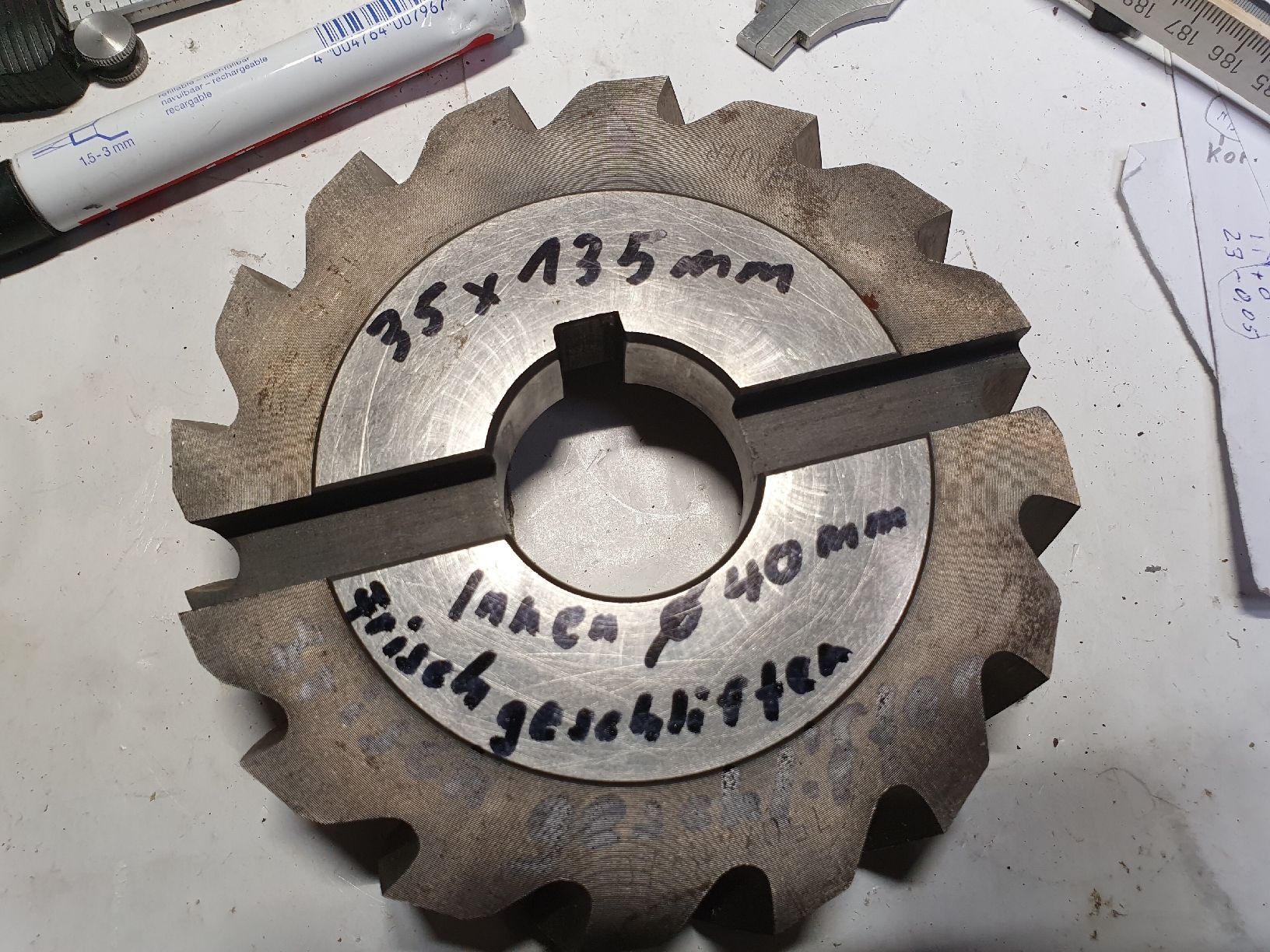 Tutti gli attrezzi: Walzenstirnfräser  135x35 mm – Usato da Einsiedeln venduto da Py 3