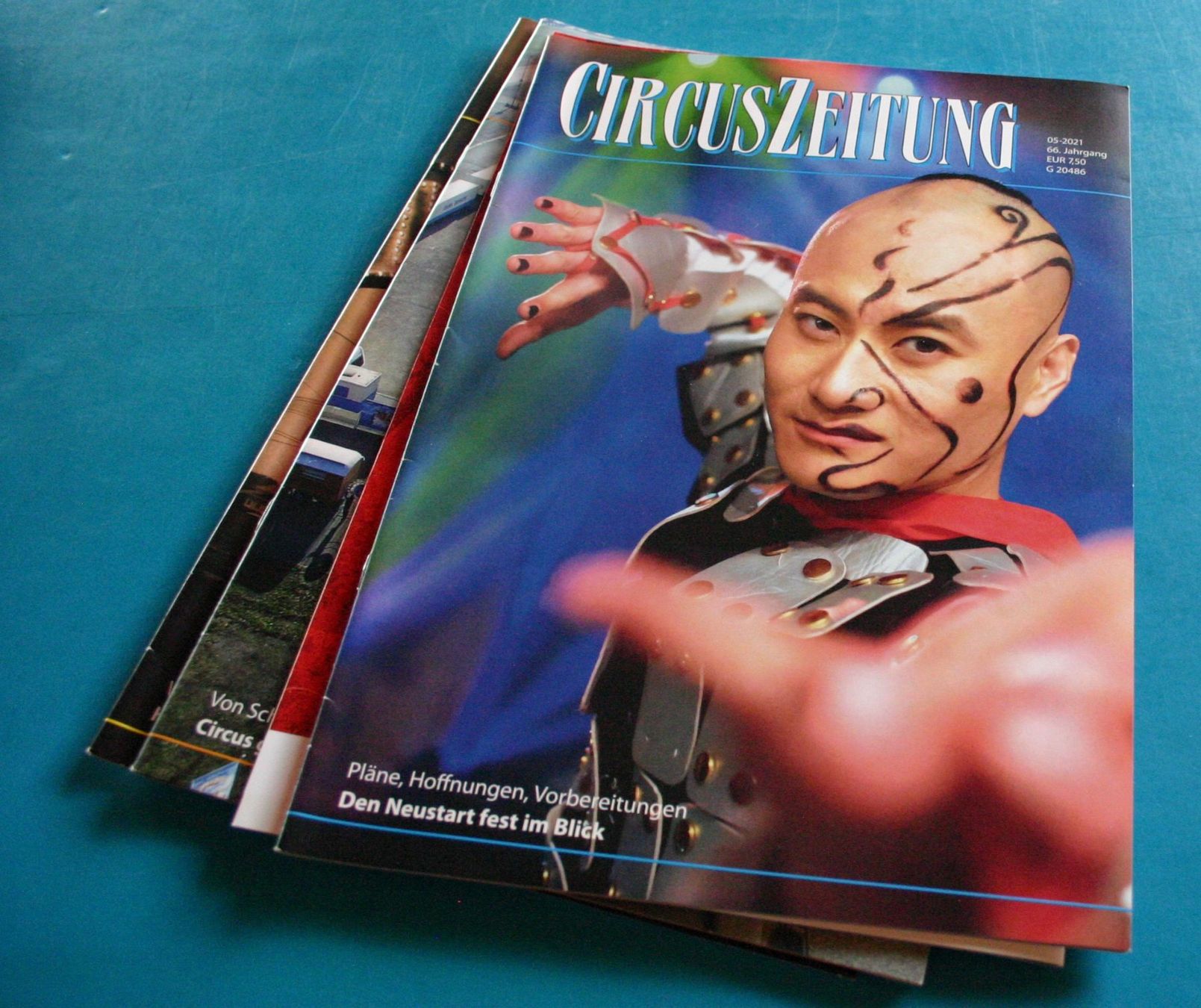 Riviste & Magazine: Zirkus Circus  CIRCUSZEITUNG 2021 – Usato da Winkel venduto da franzxaver60 6