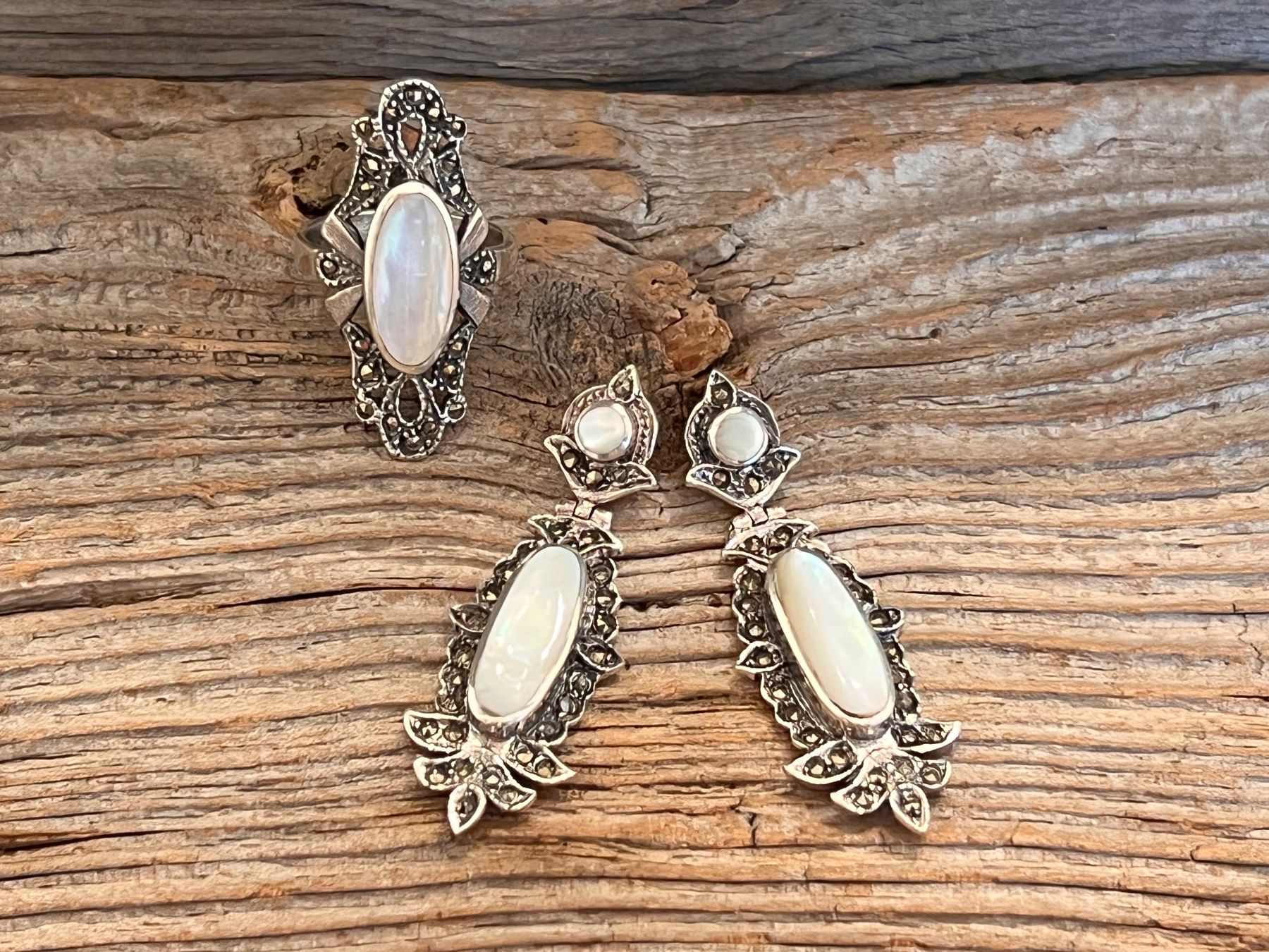 Anelli: Vintage Perlmutter Ring Silber m Markasiten 53,5 lange Form – Nuovo (secondo la descrizione) da Bern venduto da Jiffy 7