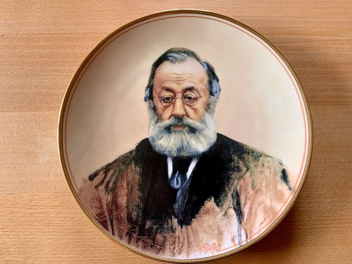 Teller: Wandteller Langenthal Gottfried Keller – Gebraucht aus Auenstein von Stevezee