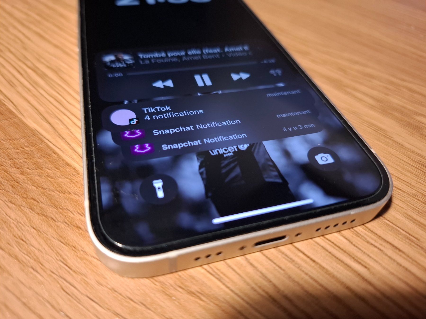 Apple Handys / Smartphones: iPhone 13 en super état – Gebraucht aus La Tour-de-Trême von vin_9fk2 2