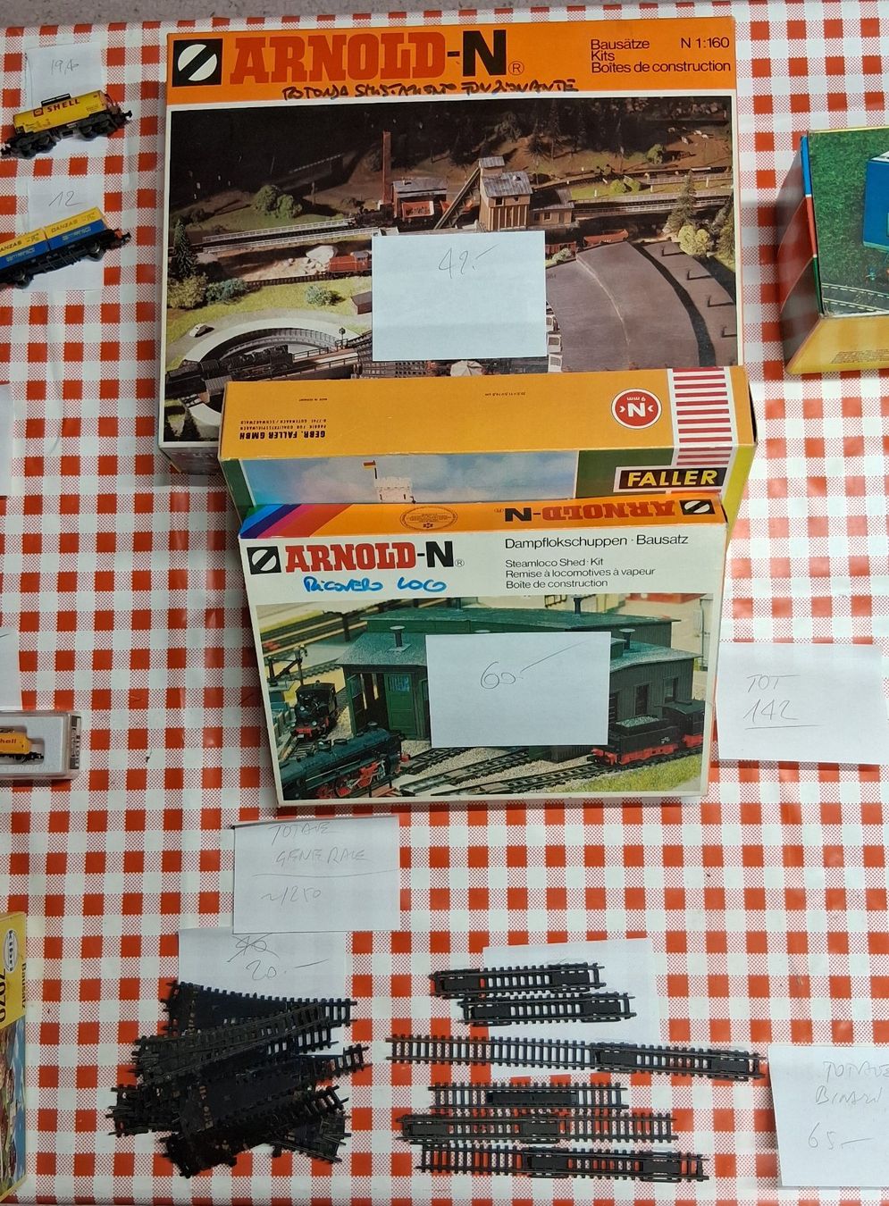 Modelleisenbahnen: LOCOMOTIVE E CASE PER FERROMODELLISMO – Gebraucht aus Pregassona von lez_b92y 1