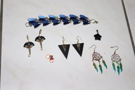 Lot de bijoux fantaisie, bracelet bleu, boucles d'oreilles