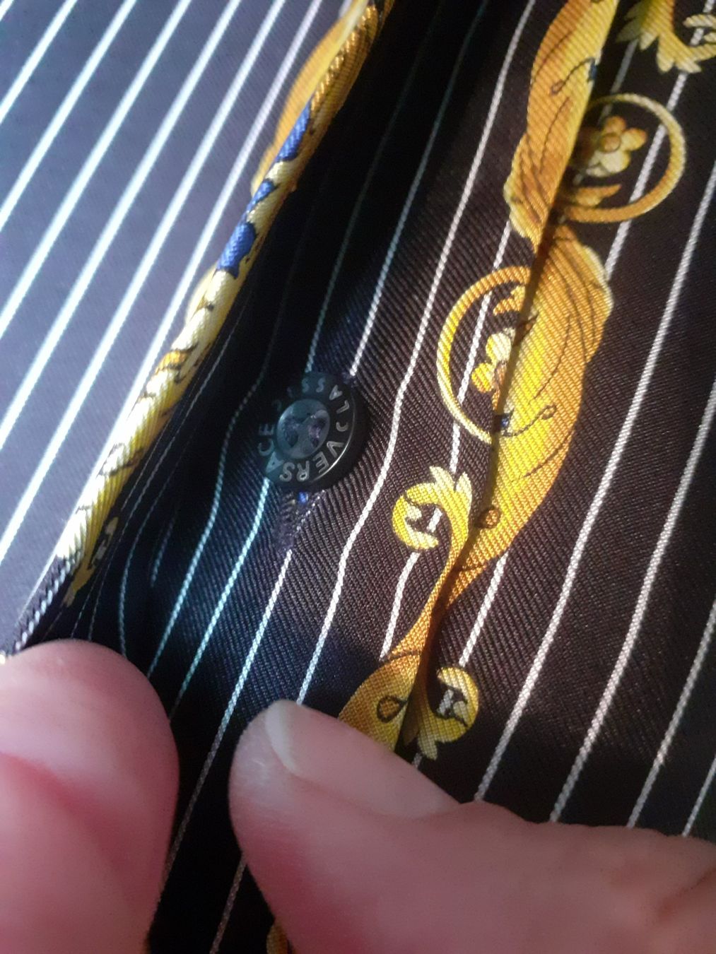 Versace Camicie: VERSACE Seidenhemd Classic V2, Vintage, Grösse M – Usato da Wangen an der Aare venduto da barzois 4