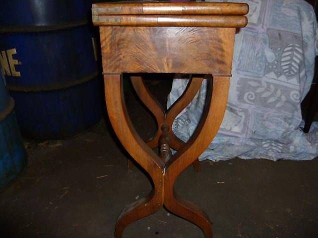 Tavoli: ancienne table de jeux – Usato da St. Maurice venduto da Benoit12 1