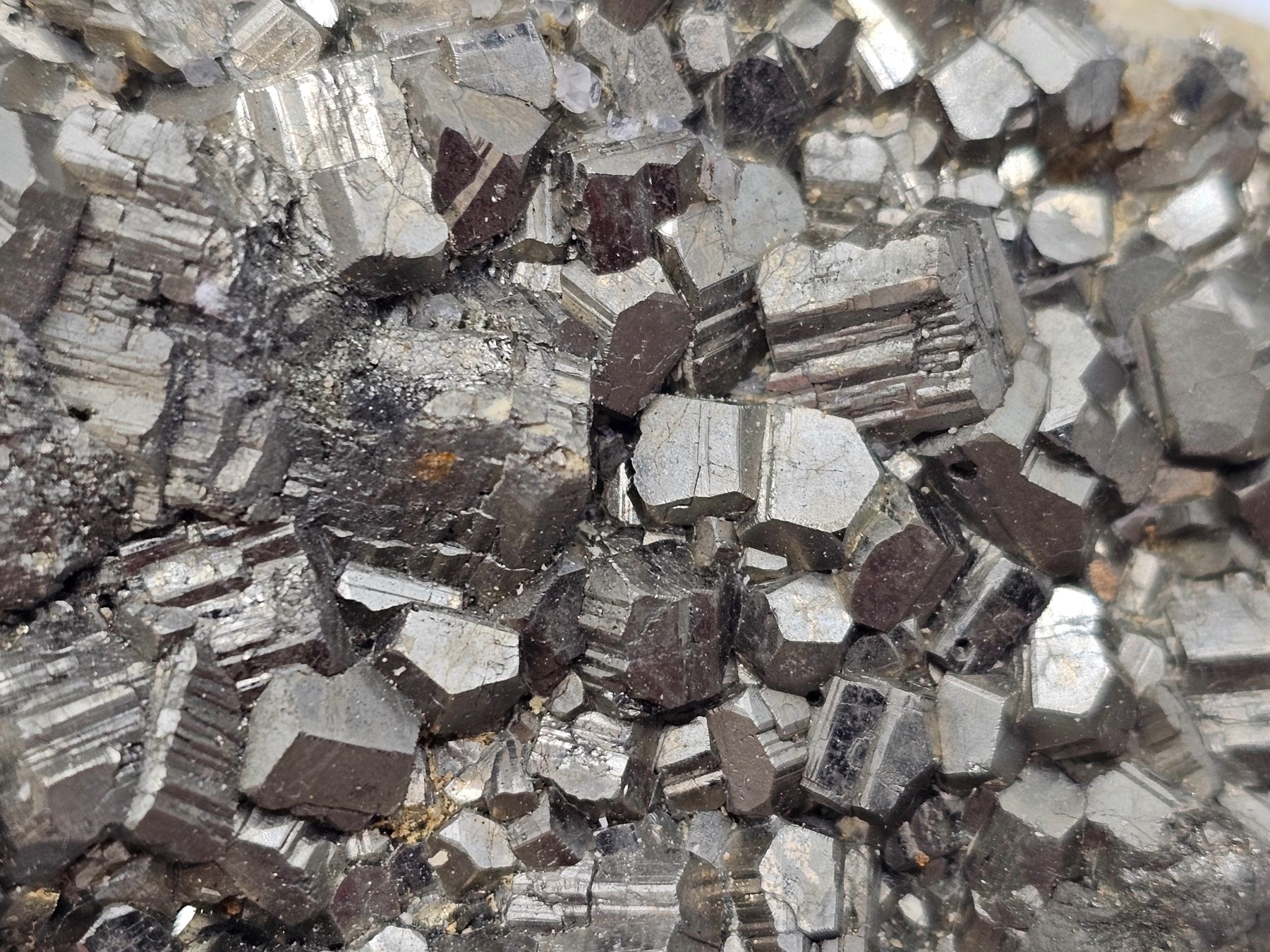 Mineralien & Heilsteine: Pyrite, Griesgletscher, Goms. Valais – Gebraucht aus Figino von panshop 1