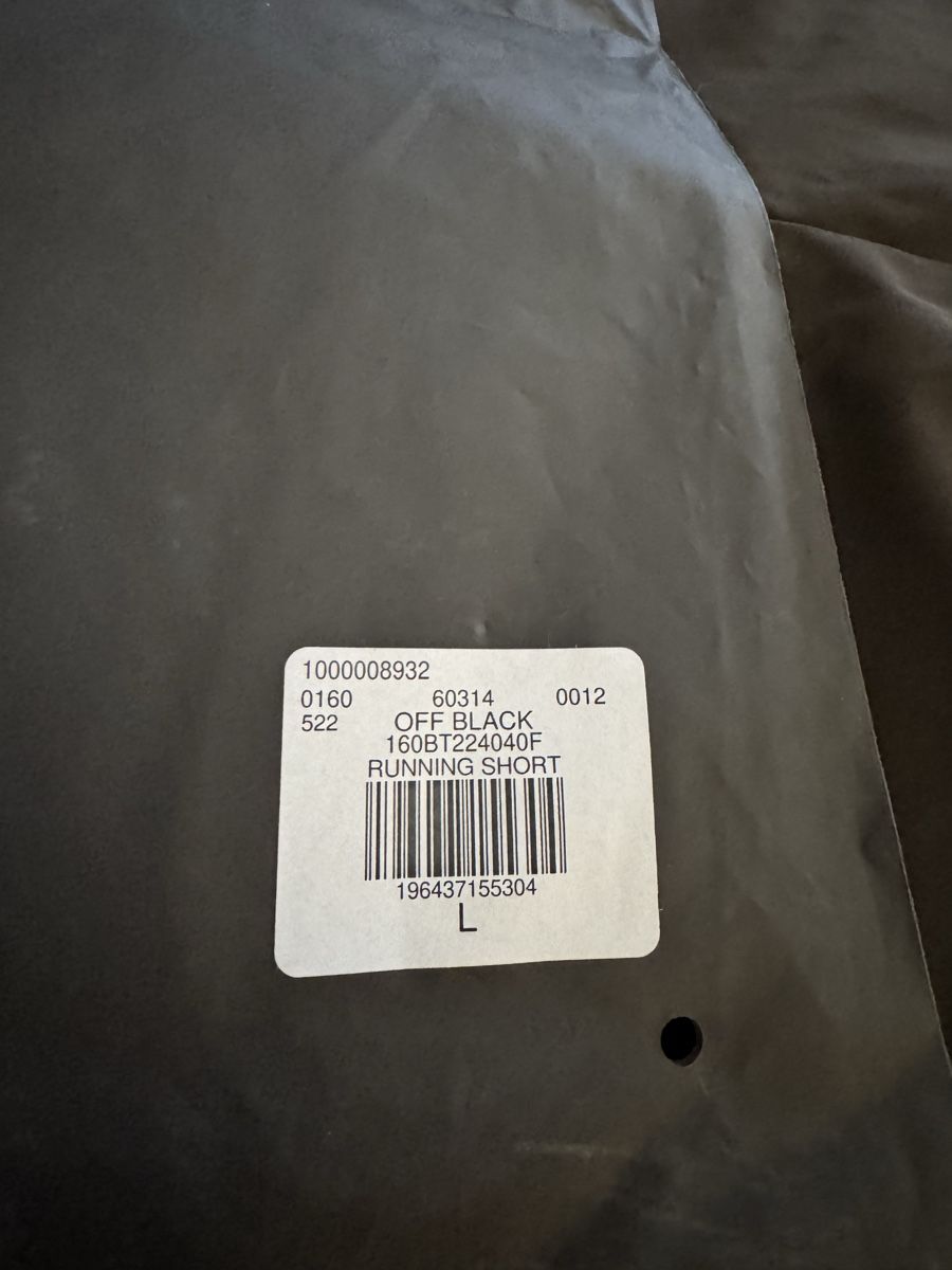 Fear of God Hosen: Fear of god Essentials running Short L – Neu und originalverpackt aus Rapperswil SG von pli_fz9r 4