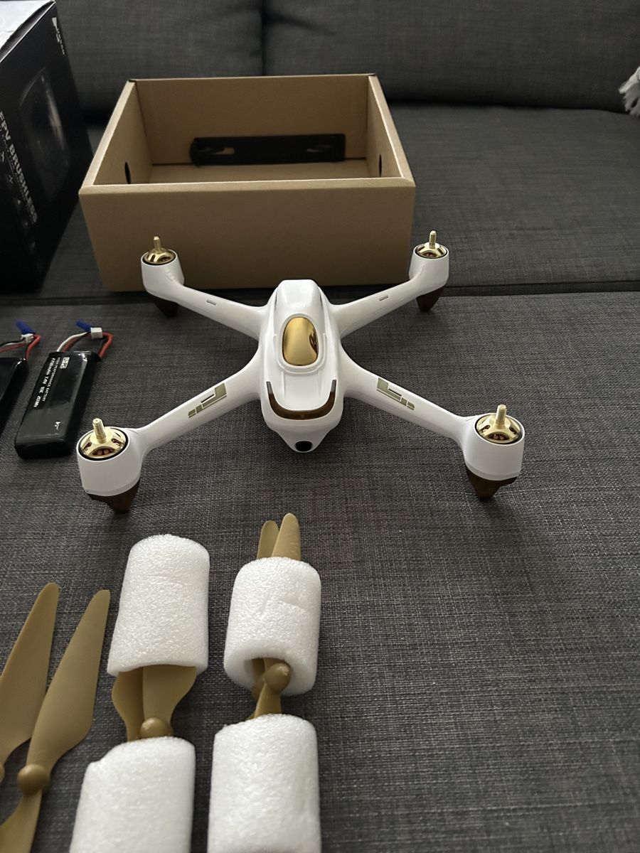 Hubsan Modellismo RC: Hubsan X4 FPV Brushless H501S Drone - ottimo stato – Usato da Roveredo GR venduto da chr_jw5g 4