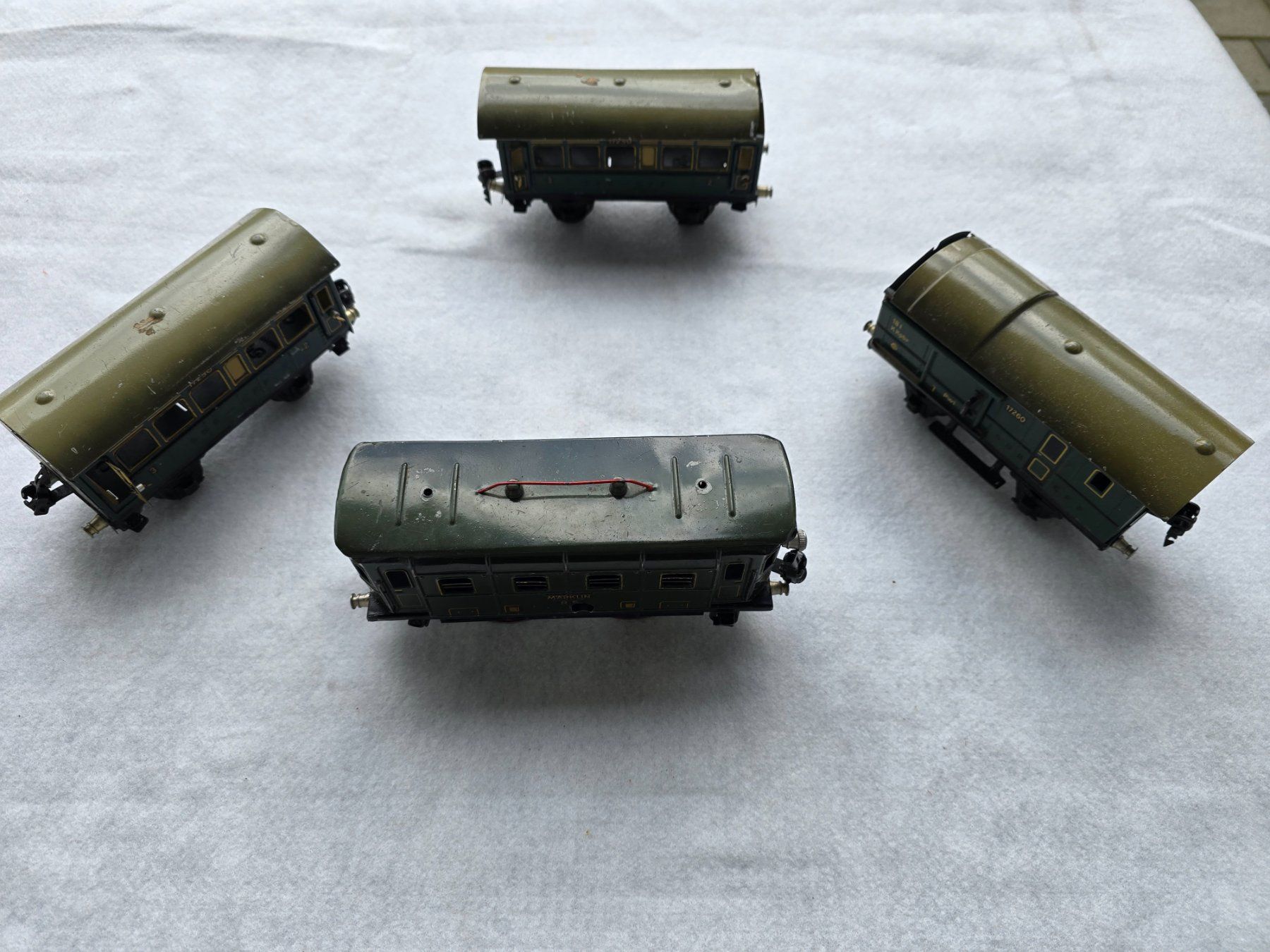 Märklin Modellini di ferrovie: alte Modell-Eisenbahn mit Schienen von ca. 1925 – Usato da Bürglen TG venduto da Osi58