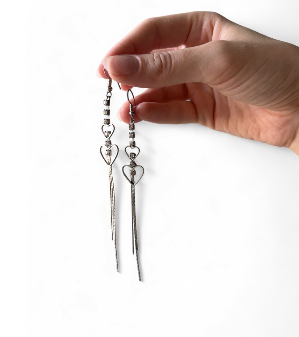 Orecchini pendenti & Orecchini a lobo: Silver heart shaped long earrings – Usato da Zürich venduto da nin_8h72 1