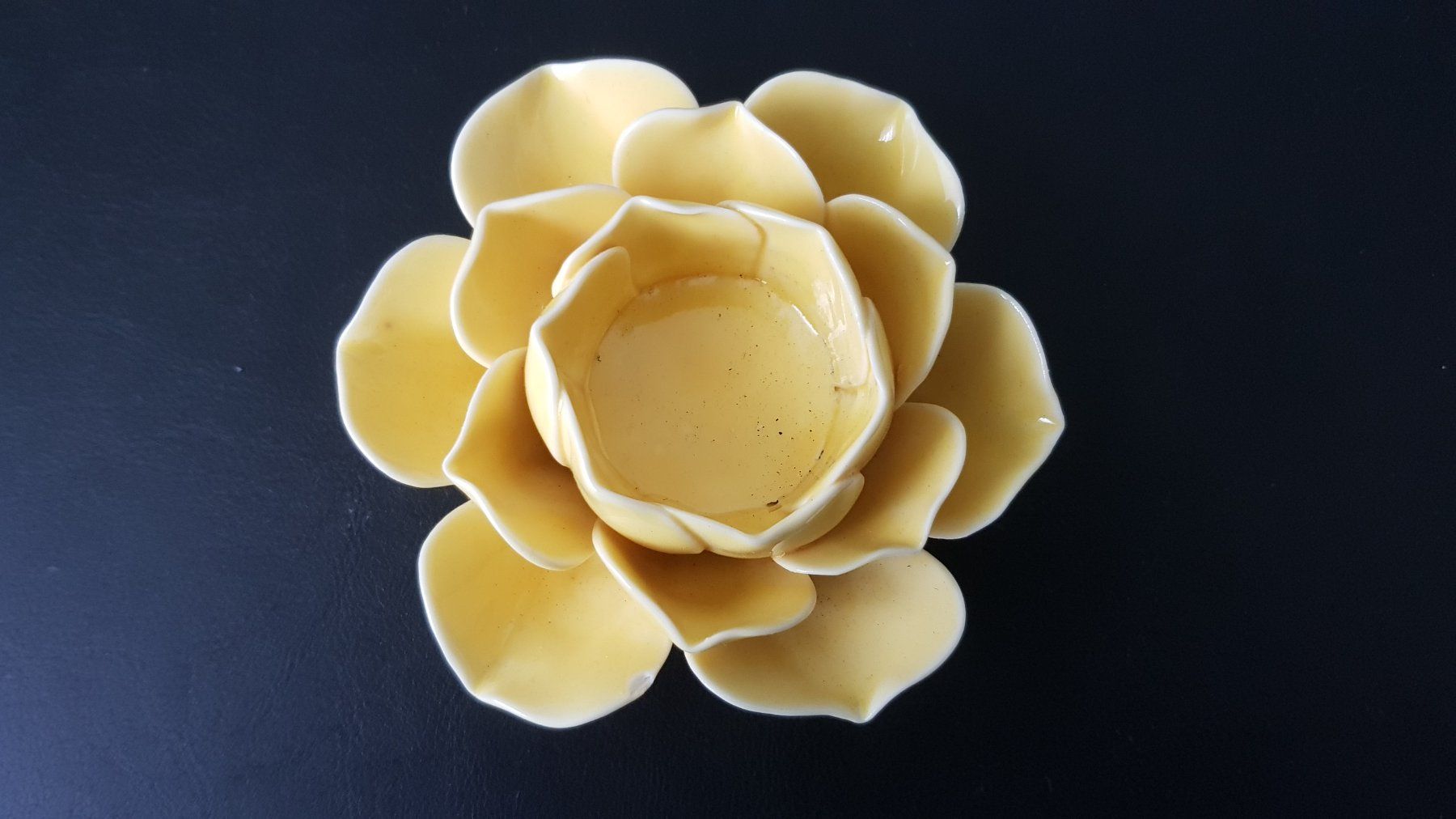 Vasi & Recipienti: Kerzenvase in Blumenform gelb – Usato da Dübendorf venduto da Nemo_0