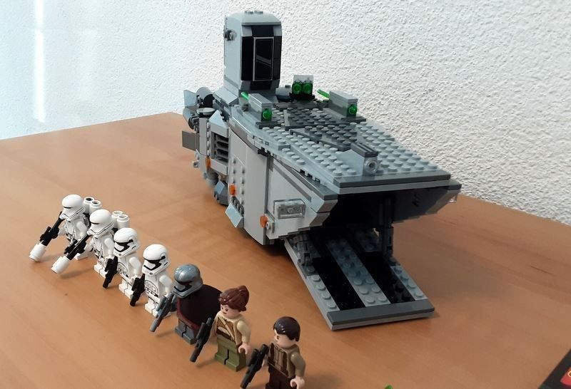 Lego Kit di costruzioni: LEGO Star Wars 75103 " First Order Transporter " – Usato da Kreuzlingen venduto da Han-Solo-68 7