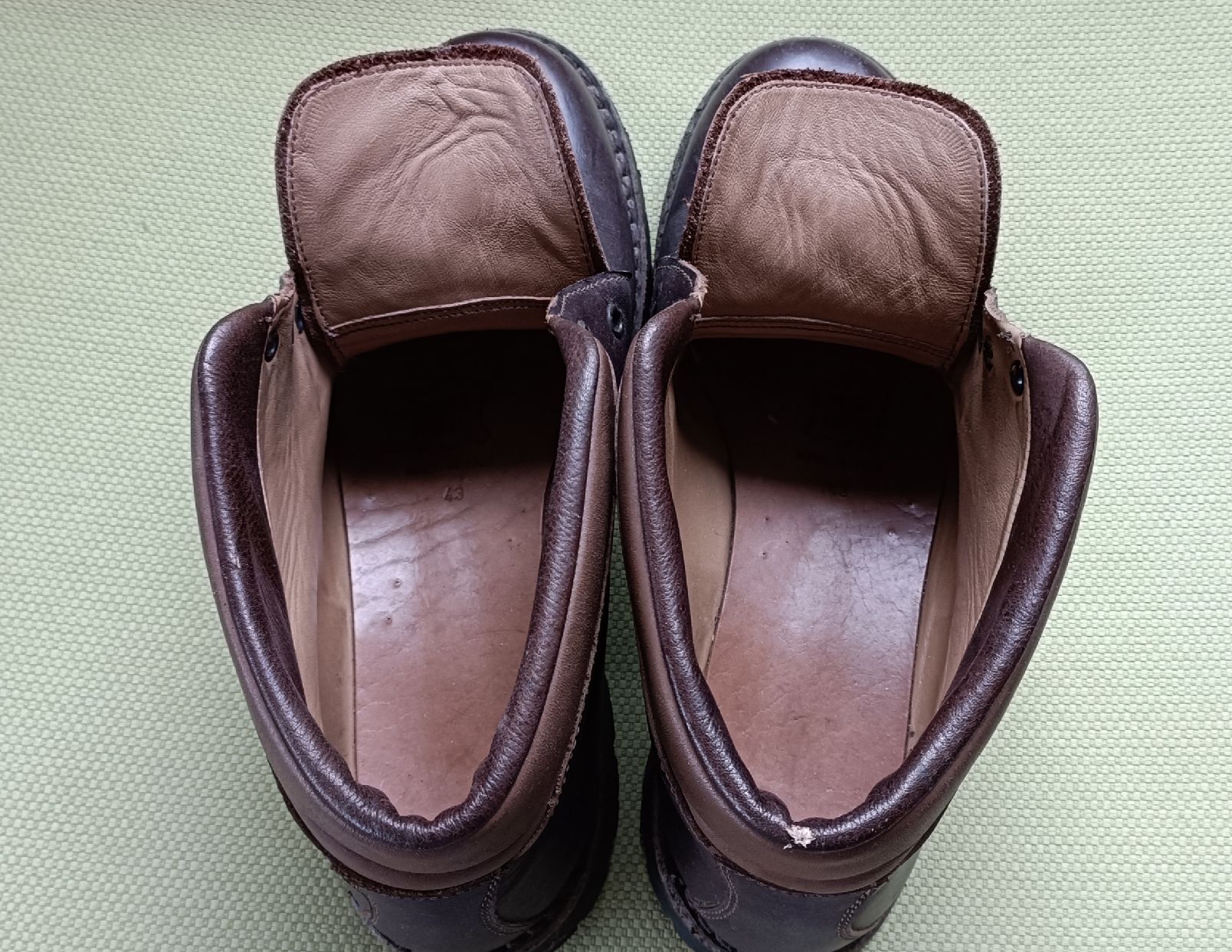 Vibram Scarpe da uomo: Leder Boot mit Vibram Sohle Gr 43 – Usato da Porza venduto da tbch 3