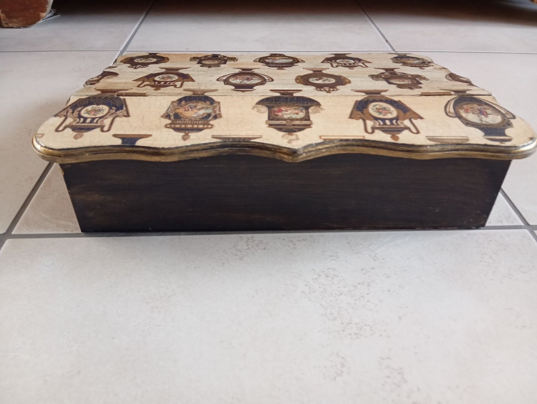 Cassapanche: Schatulle -  Holzkästchen Vintage Handarbeit. – Usato da Oberägeri venduto da baerghuus 2