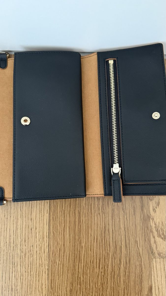 Mcm Sacs: MCM Handytasche mit Kartenetui schwarz neu – Neuf avec emballage d'origine à Selzach par Mperformance83 4
