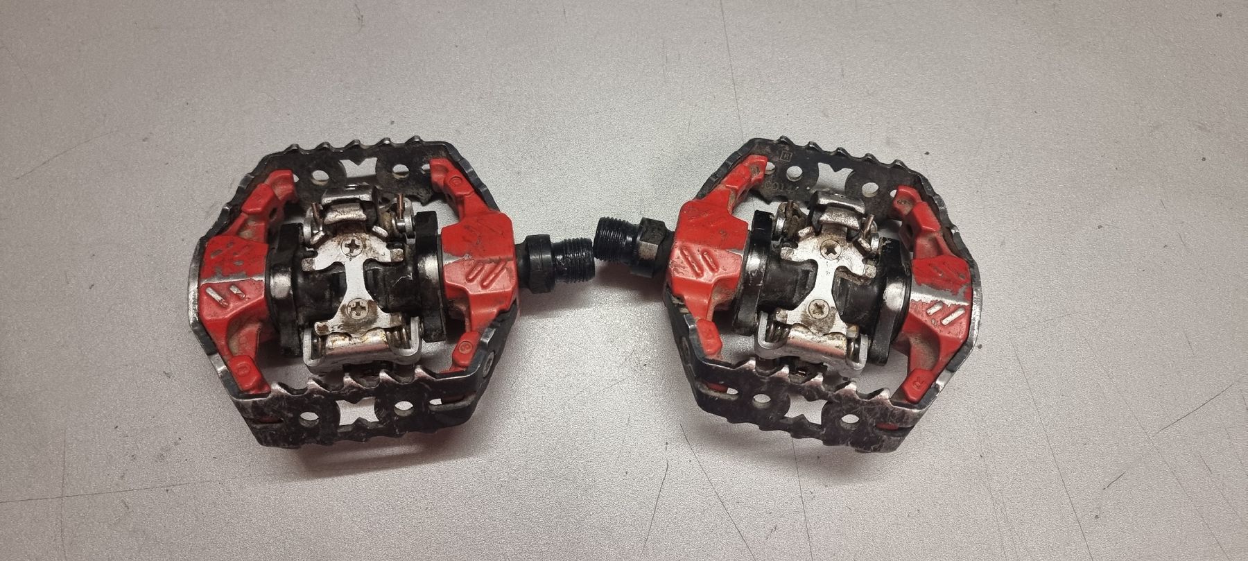 Shimano Pezzi di ricambio: Shimano DH Pedalen – Usato da Seon venduto da Stibinio