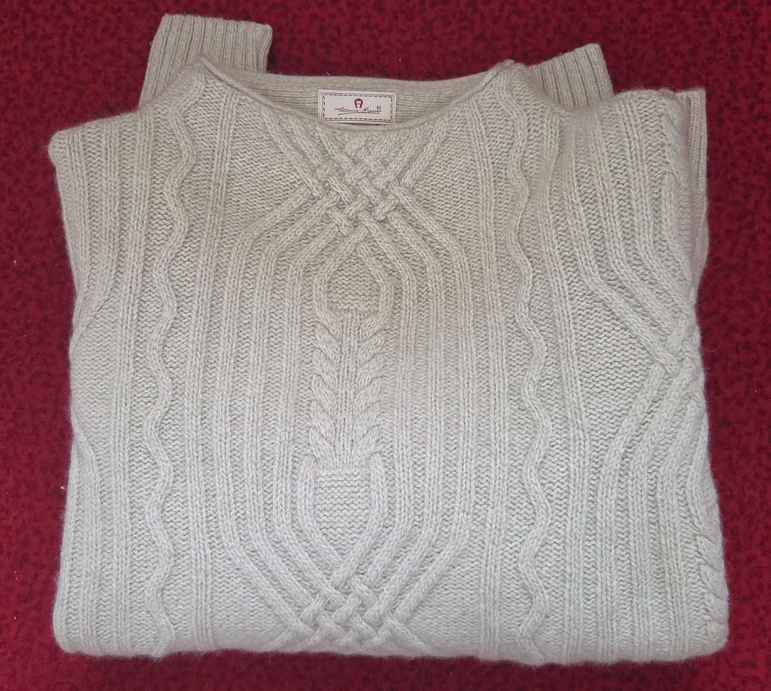 Pullover & Sweatshirts: Damen Pullover Grösse 44 beige wie neu – Neu (gemäss Beschreibung) aus Binningen von Entruempeln 3