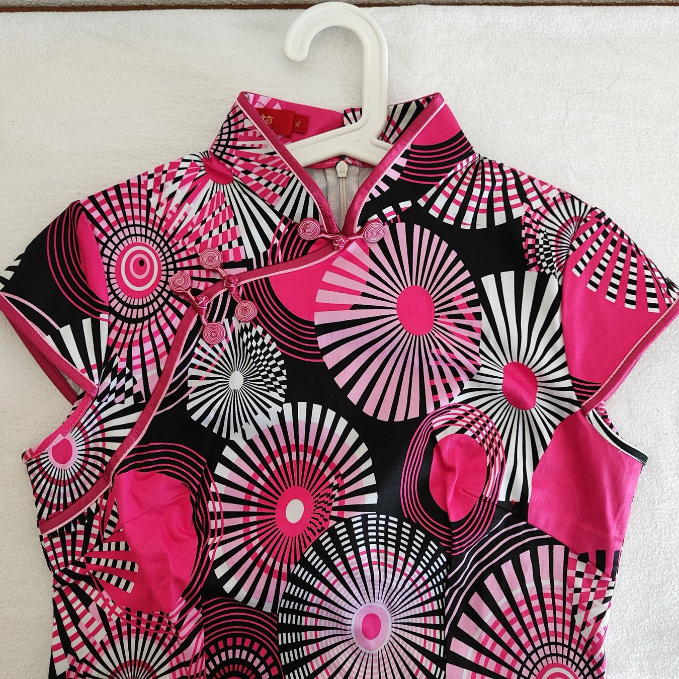 Vestiti: Damen Kleid, chinesisch Cheongsam – Nuovo e nell'imballaggio originale da Ruetihof venduto da Sunny-Summer 2