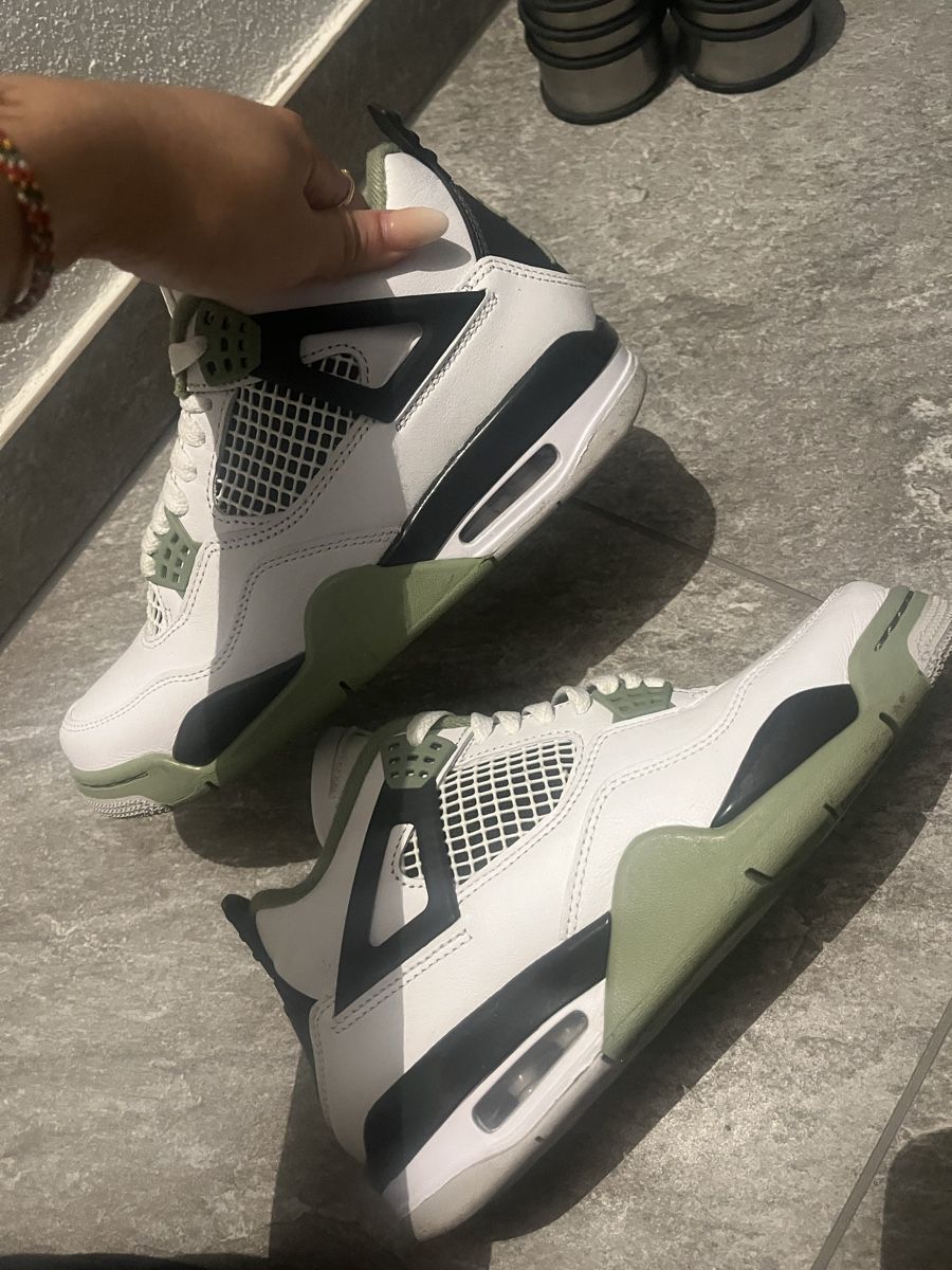 Scarpe da donna: Jordan 4 Retro Seafoam – Nuovo (secondo la descrizione) da Neftenbach venduto da anisha_capone 5