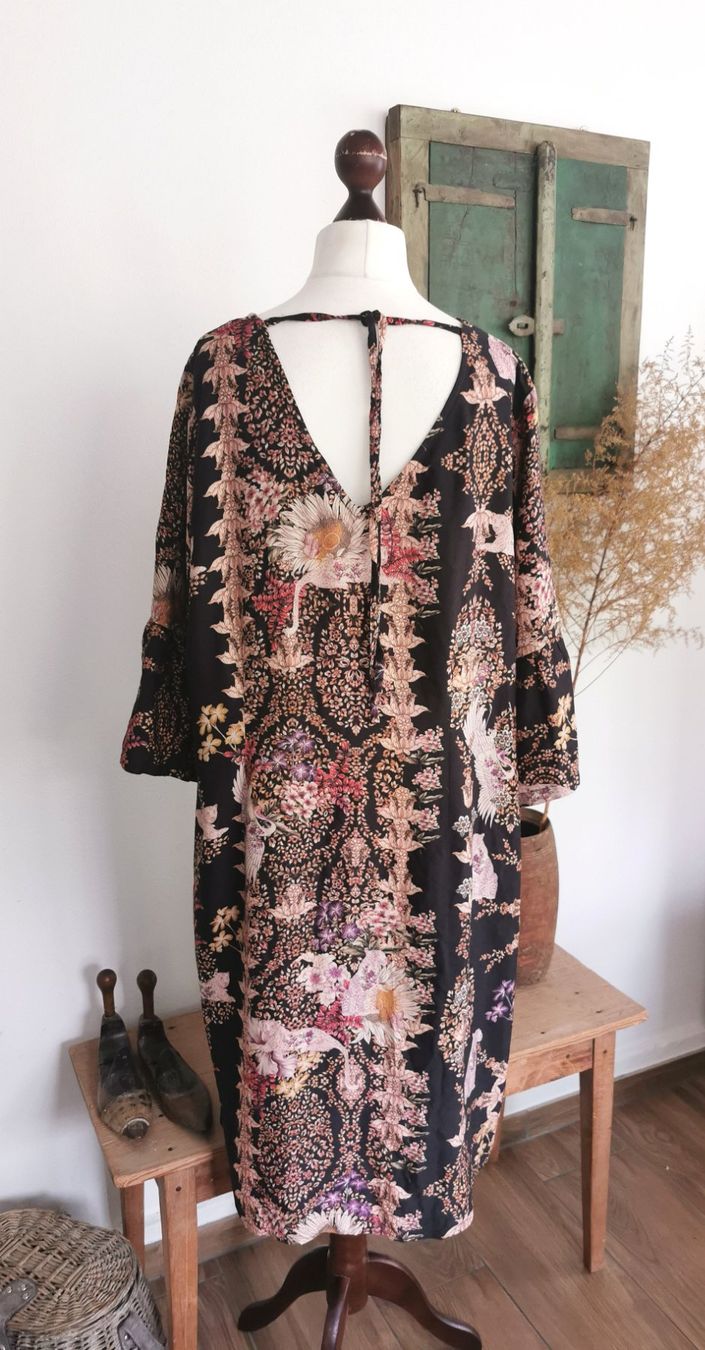 Cream Vestiti: Cream sehr schönes Kleid Gr. 46/48 – Usato da gachnang venduto da tibus1 3