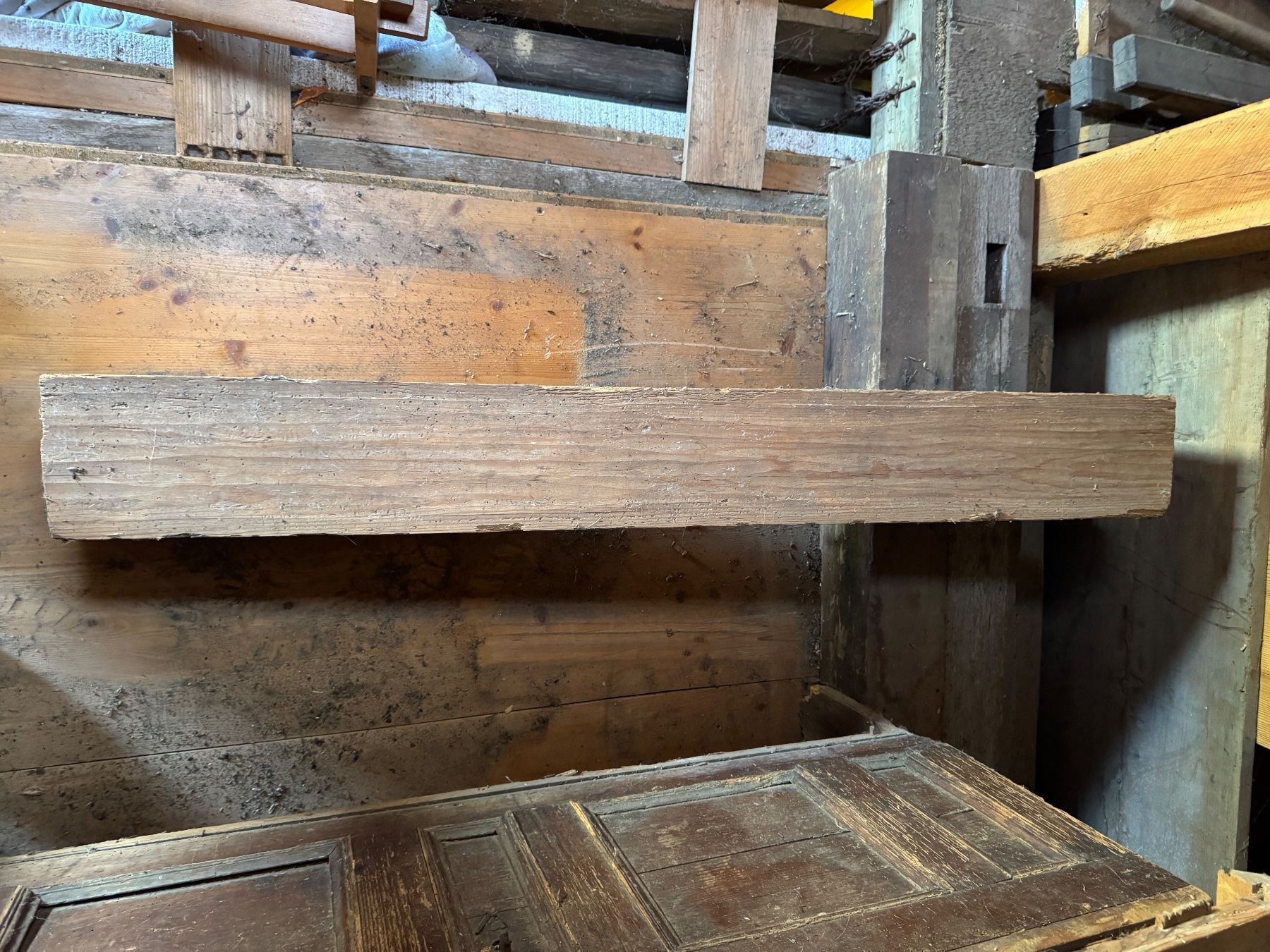 Articoli in legno: Balke – Usato da Sachseln venduto da BONATI01 1