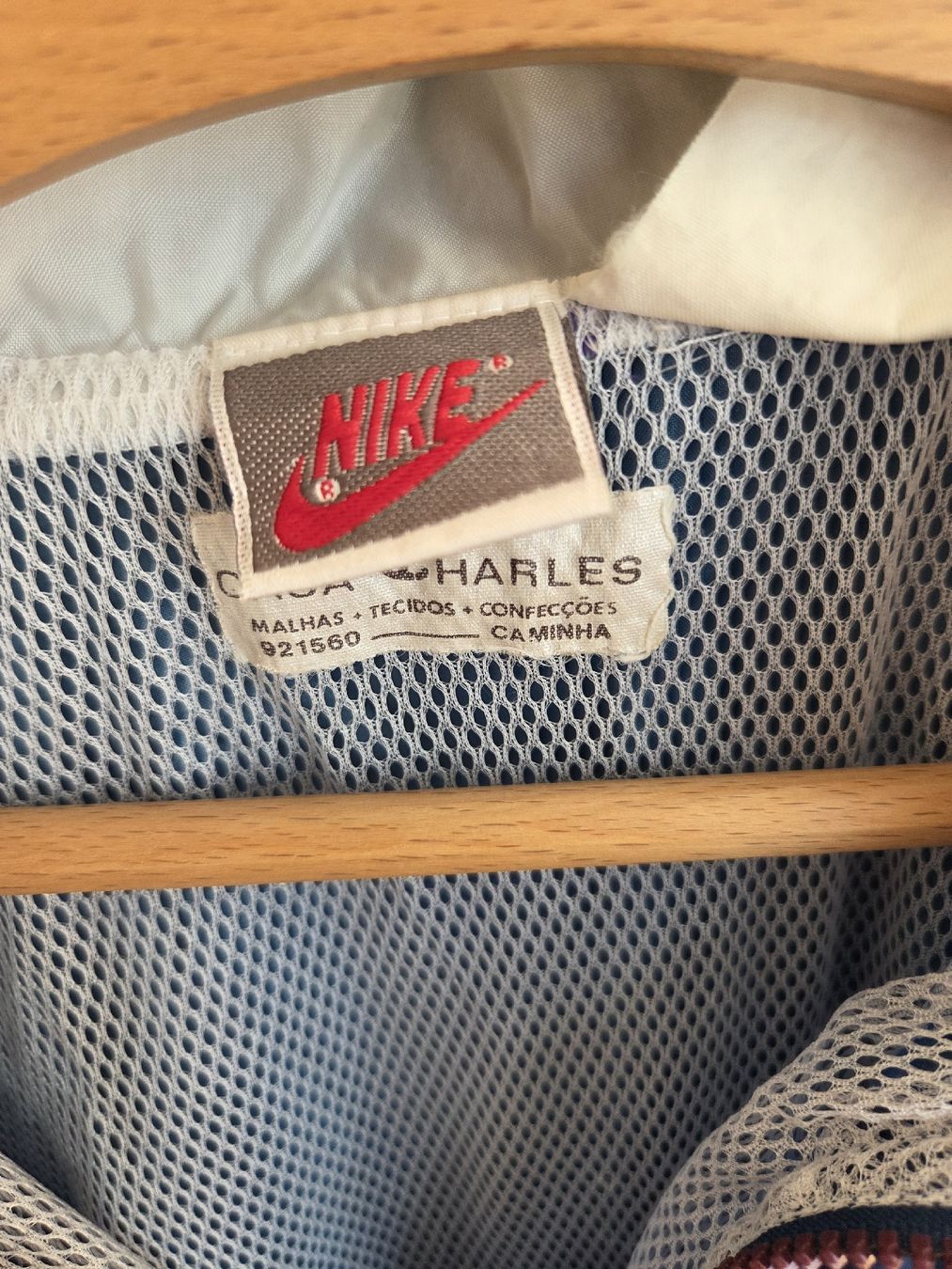 Nike Jacken: Windbreaker Nike Vintage – Gebraucht aus Basel von sommerlove 2