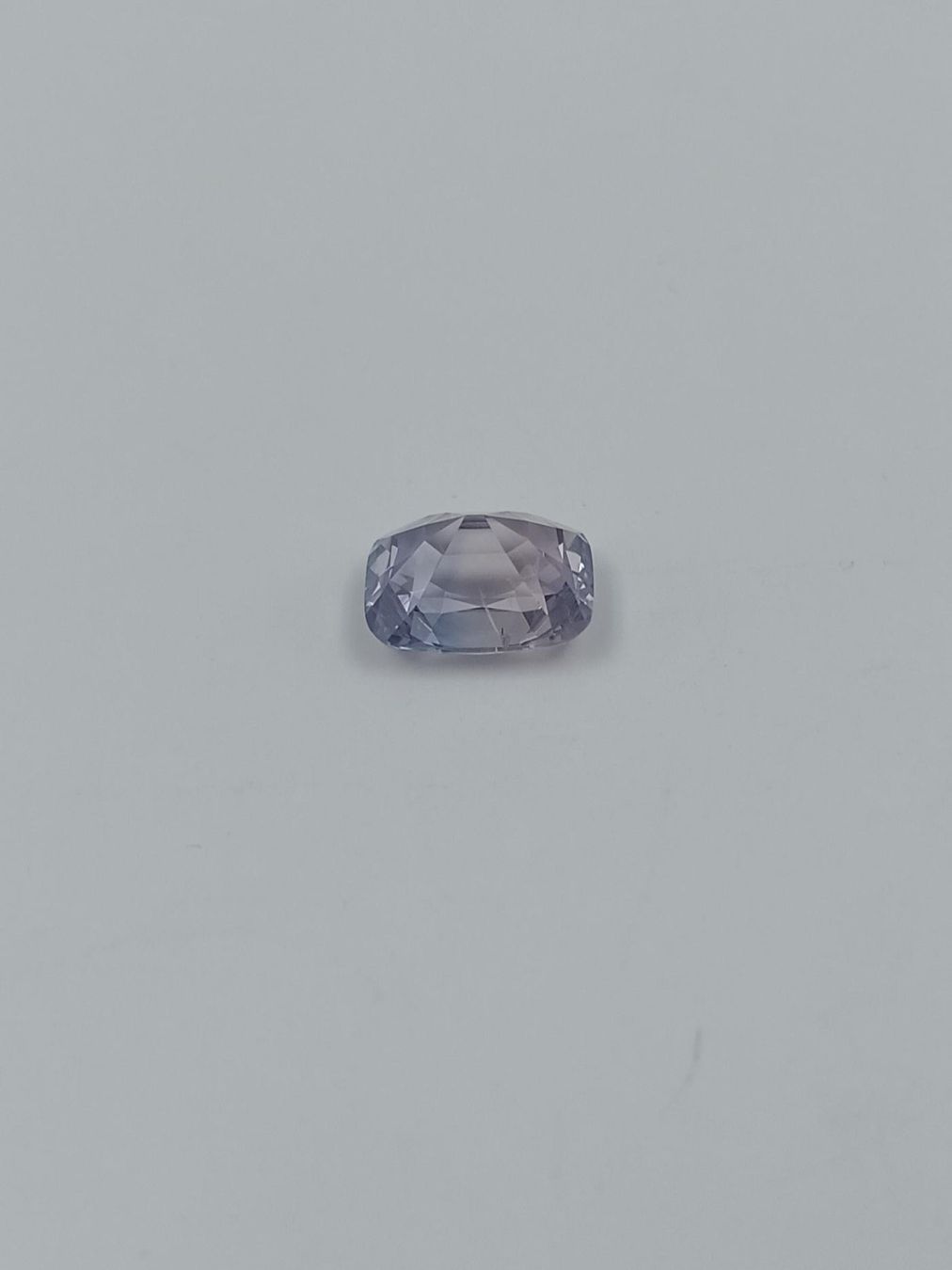 Pietre preziose: 1 FLIEDERFARBENER SAPHIR 12.69 CT. – Usato da Luzern venduto da EdiGem 7