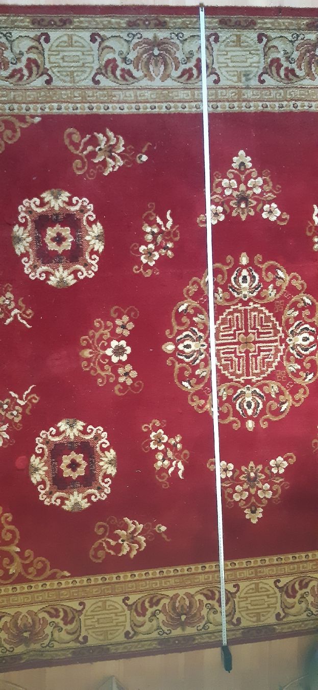 Tappetini fitness: Tapis Hera Laine vierge rouge – Usato da Courtételle venduto da Sircaya