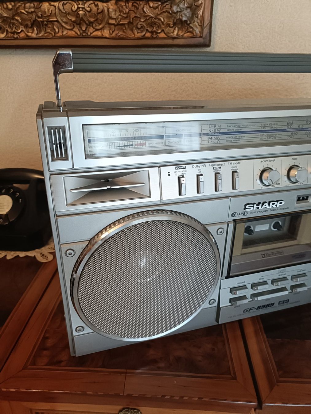 Sharp Radios: Sharp GF-8989, Ghettoblaster, Stereokassettenrekorder – D'occasion à Untersiggenthal par Hexennase 5