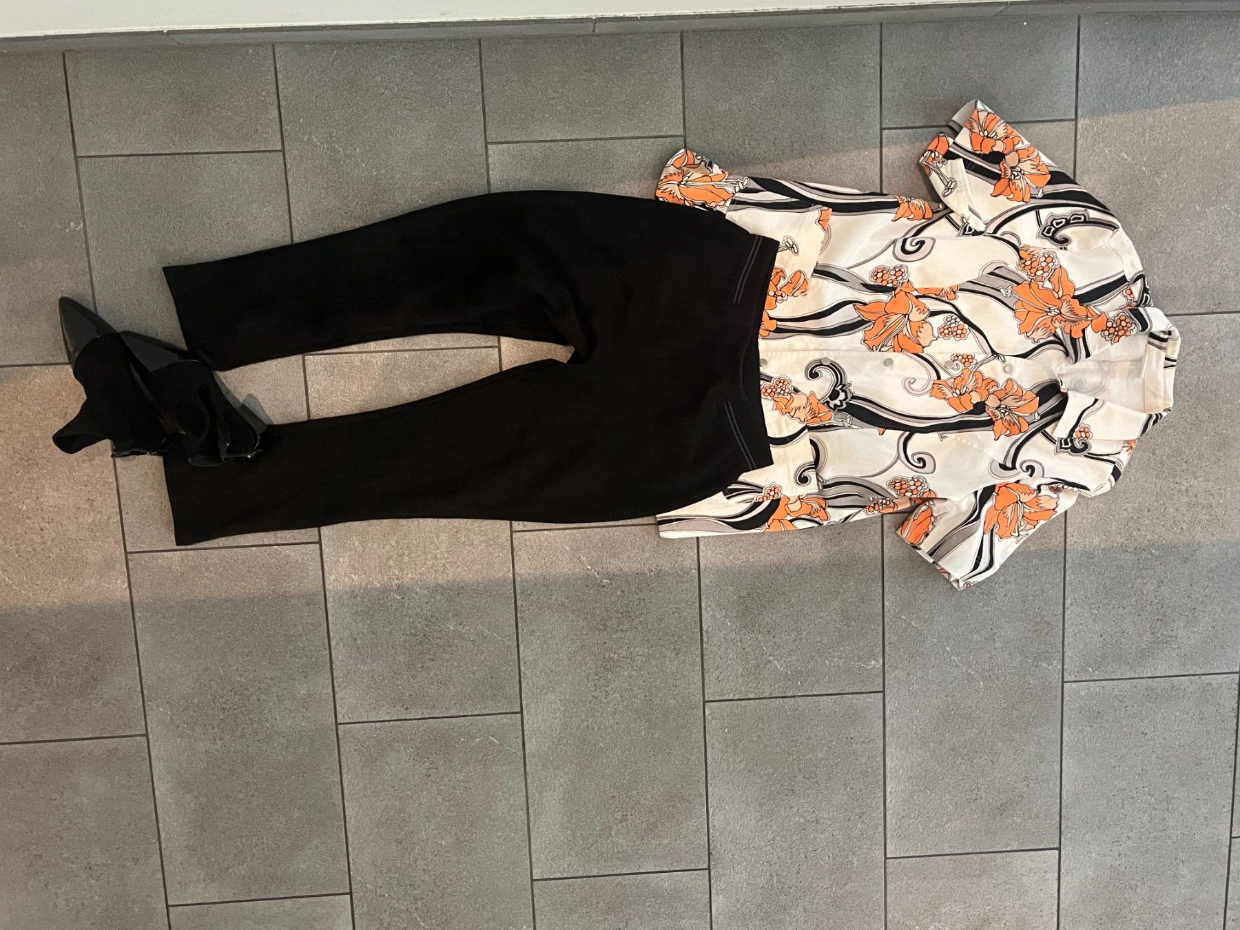 Giacche: Matching Set – Usato da Solothurn venduto da Floefi