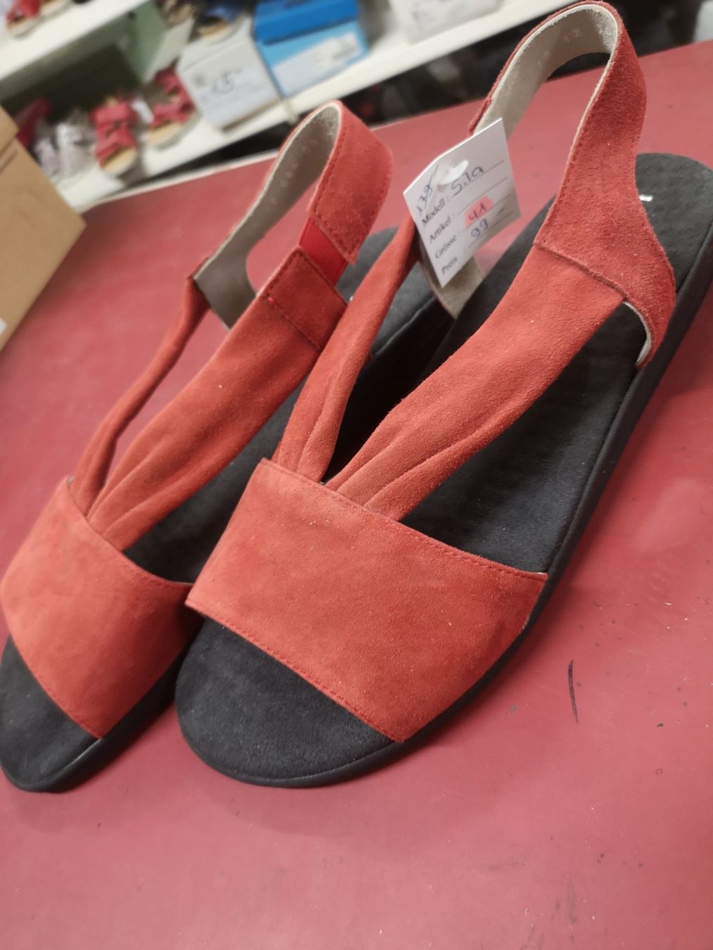 Helvesko Chaussures femmes: Helvesko – Neuf avec emballage d'origine à Möhlin par Highwaytom