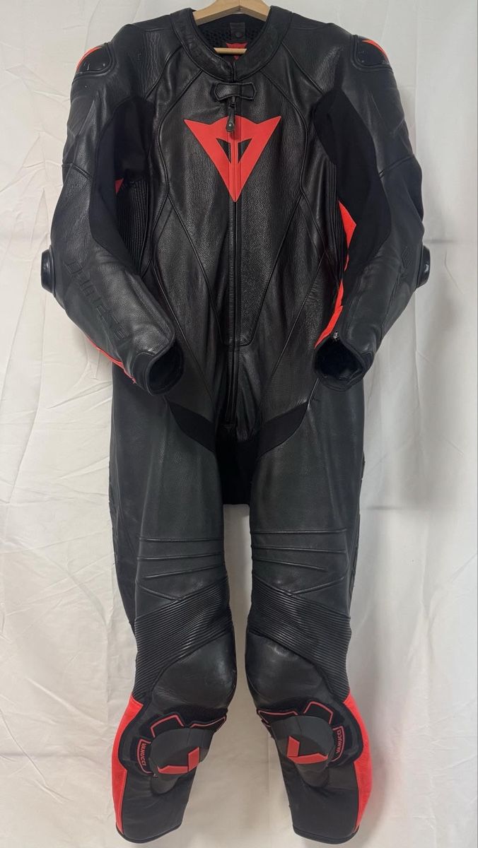 Dainese Protezioni & Imbottiture: Lederkombi Dainese  – Nuovo (secondo la descrizione) da Emmetten venduto da Blueeee