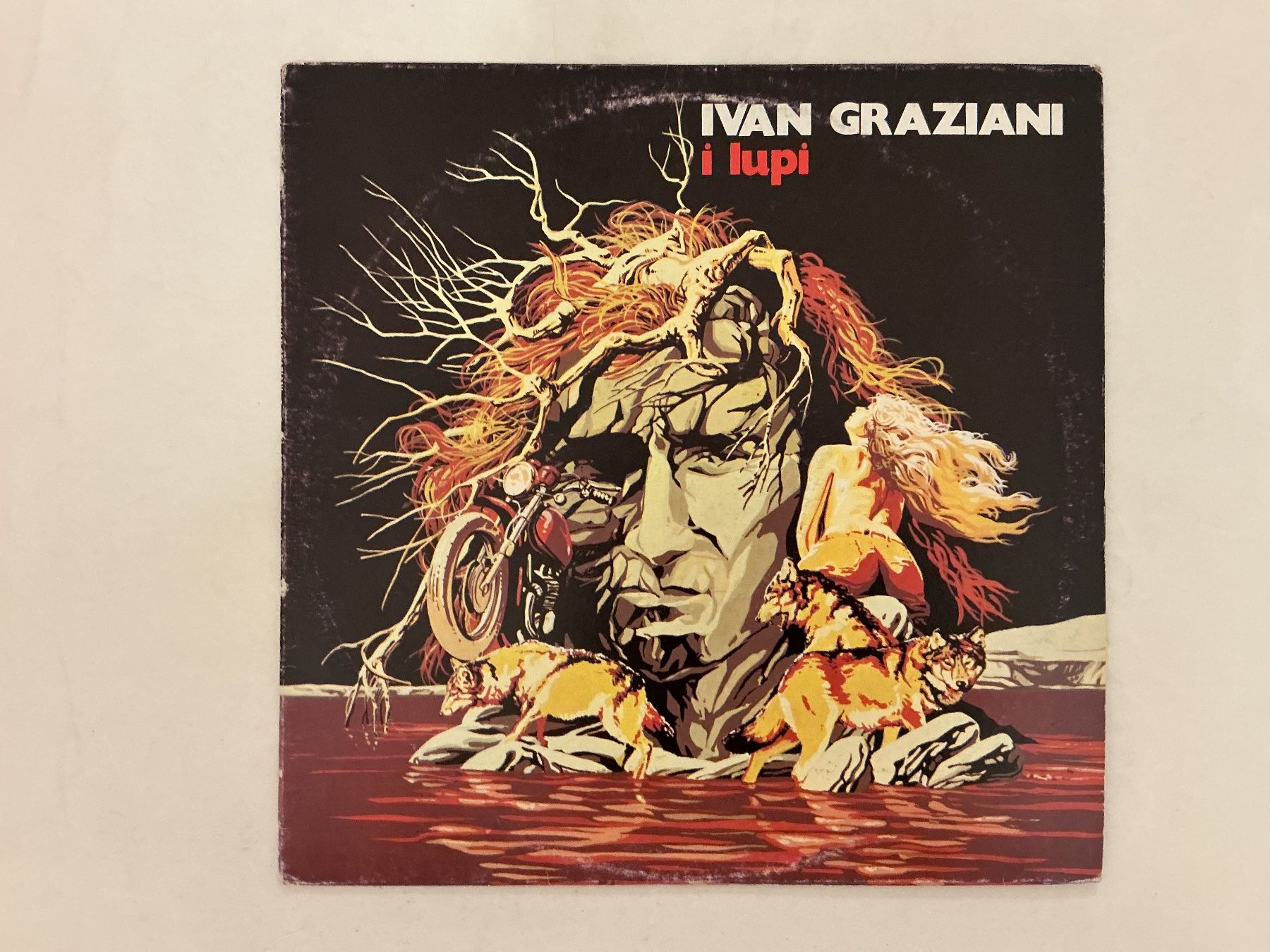 Dischi in vinile: Ivan Graziani LP -  i lupi – Usato da Winterthur venduto da Tumko-Vinyl