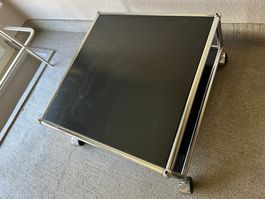 USM Haller auf Rollen (52x52x26 cm)