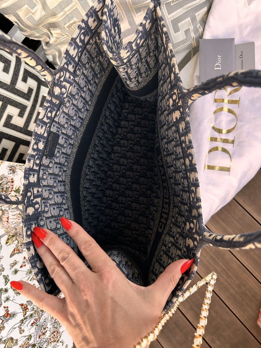 Dior Borse da donna: Dior Book Tote – Nuovo (secondo la descrizione) da Rotkreuz venduto da Annie_87 1
