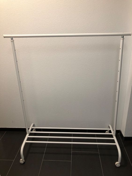 Kleiderständer mit Rollen (RIGGA von IKEA) Kaufen auf Ricardo