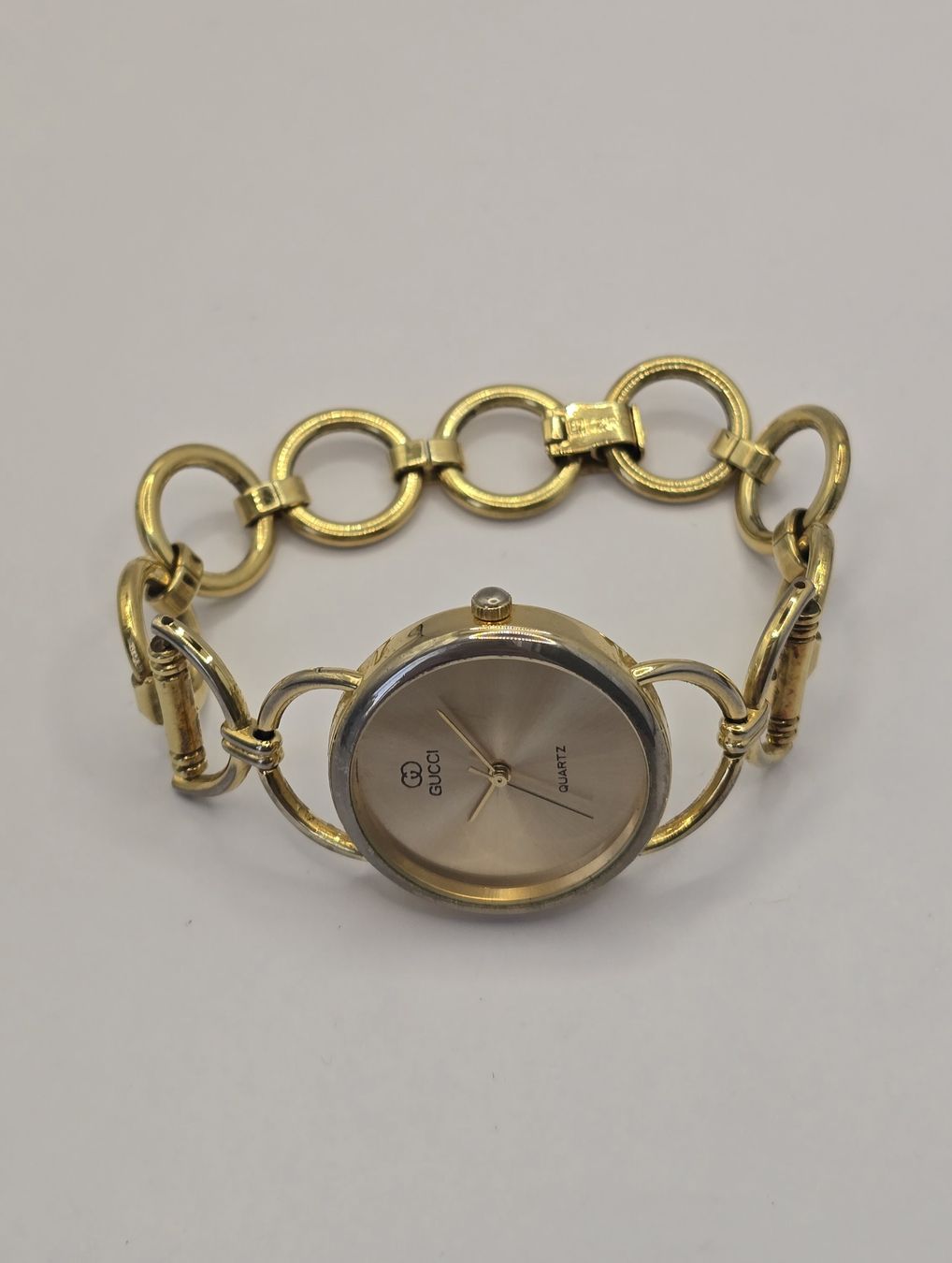 Gucci Uhren: Gucci Classic Ladies 30,2mm – Gebraucht aus Minusio von AGSuhren 4