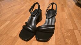 Boohoo Riemchensandalen Gr. 36