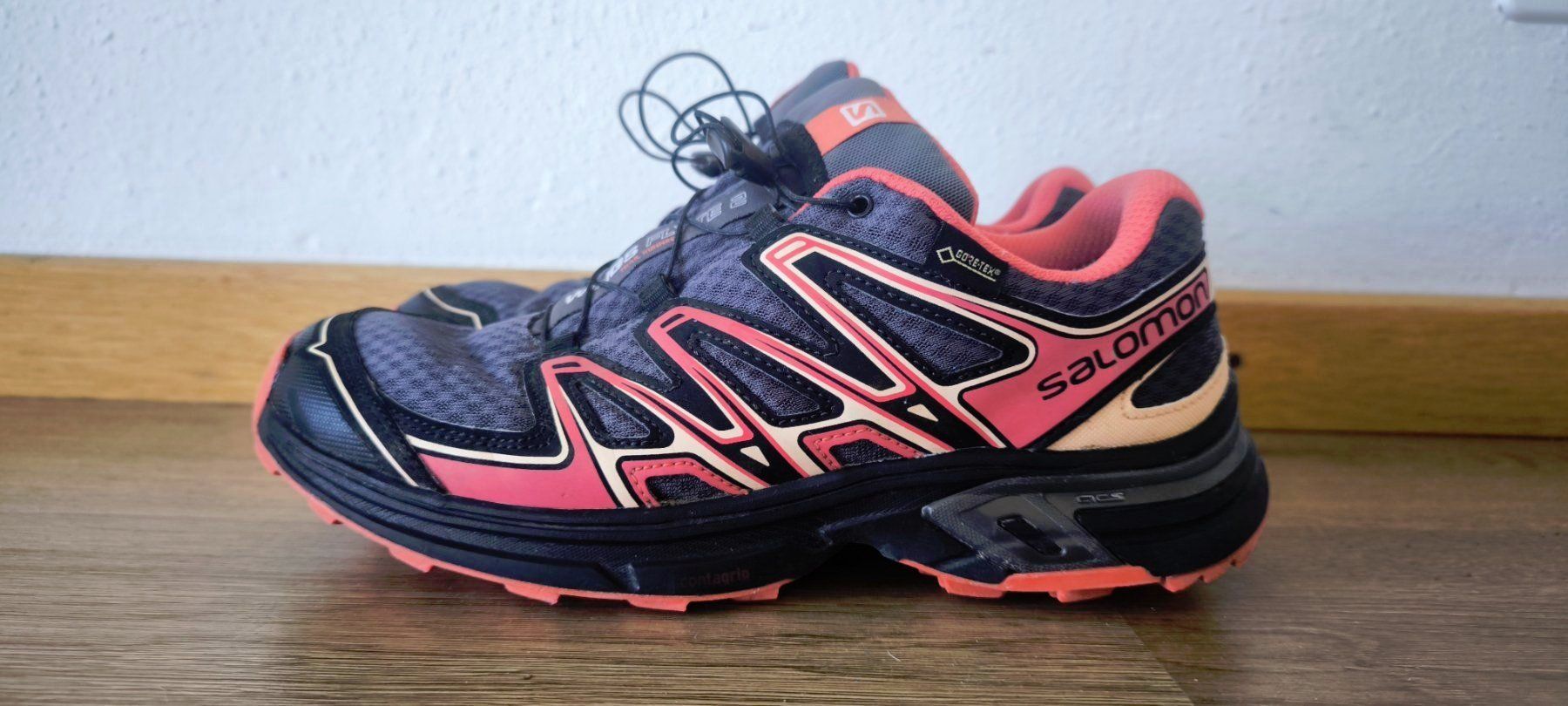Salomon Damenschuhe: Salomon Goretex Wanderschuhe Laufschuhe 40 – Gebraucht aus Colombier NE von Nikkon