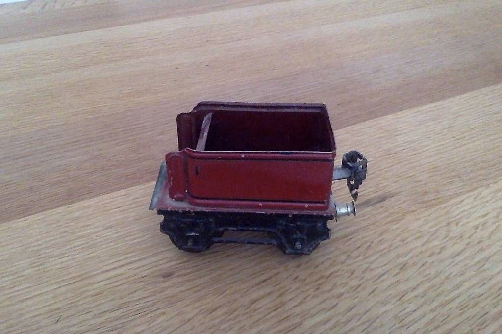 Modellini di ferrovie: Blecheisenbahn Wagen Antik – Usato da Pratteln venduto da pforter01 2