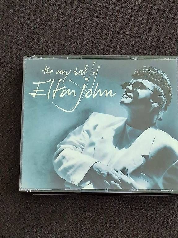 CD: Elton John "The very best of" – Usato da Niederlenz venduto da kla_gz76