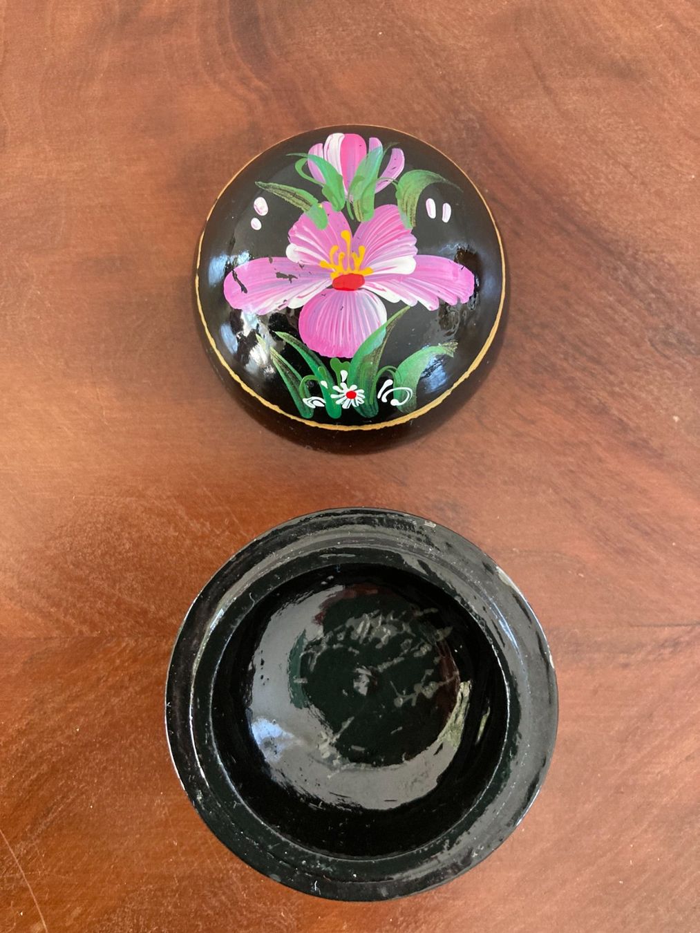 Tutte le decorazioni: Schwarzlackdose Schmuckdöschen Ringdöschen Dose handbemalt – Usato da Subingen venduto da ArtBead 4