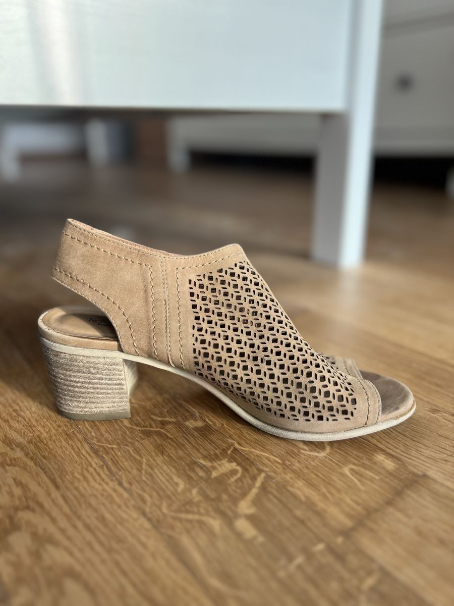 Scarpe da donna: Sandalen Sandali Sandals Nero Giardini – Usato da Pregassona venduto da kat_zh5d 1