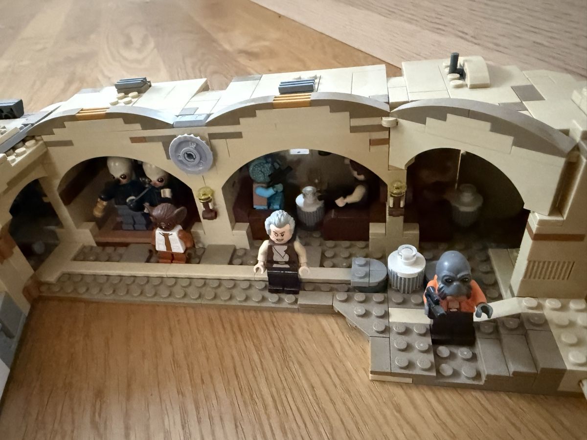 Lego Kit di costruzioni: Lego 75290 Mos Eisley Cantina – Usato da Münchringen venduto da Thisuruf 6